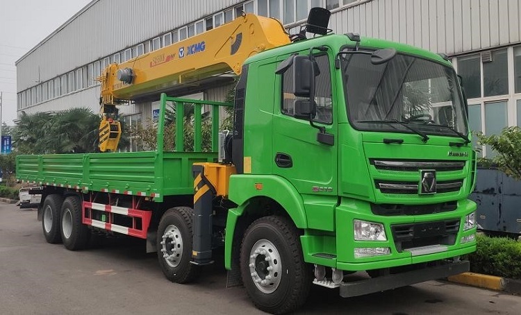 XCMG Hydraulic Truck Mounted Crane XZJ5311JSQB 8*4 Truck Mounted Crane for Sale